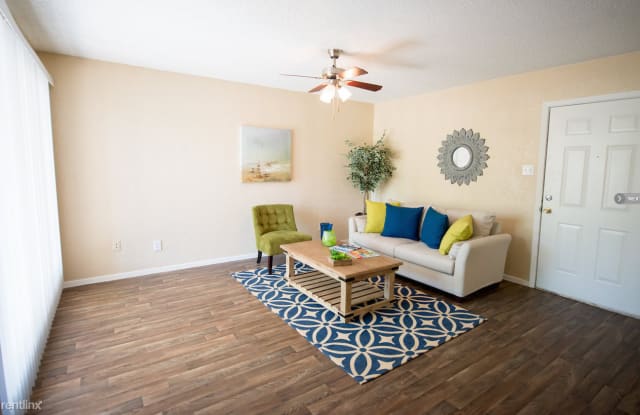2017 Taxco Rd - 2017 Taxco Road, Fort Worth, TX 76116