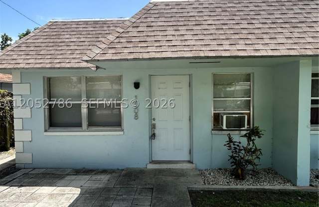 1508 NW 8th Ave photos photos