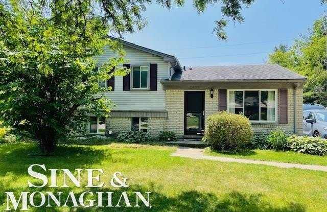 2462 Avalon photos photos