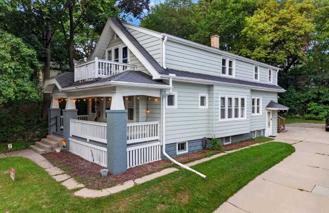 1424 N 70th St Wauwatosa, Wisconsin 53213 photos photos