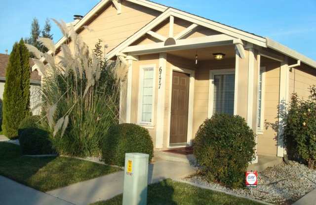 6777 Alamar Way photos photos