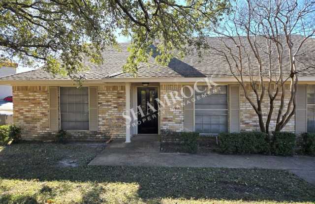 2-Bedroom Waco ISD Duplex! photos photos