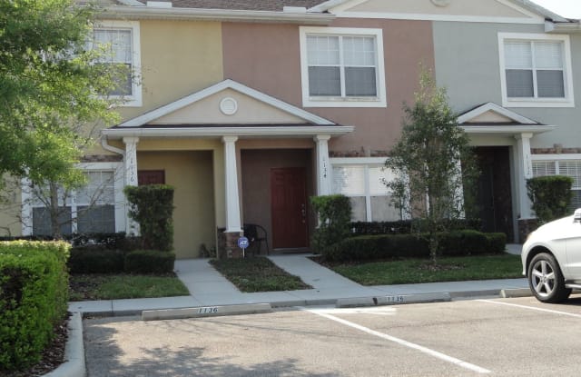 1136 Sleepy Oak Dr. - 1136 Sleepy Oak Drive, Wesley Chapel, FL 33543