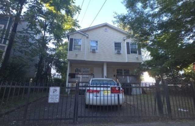 57 12Th Ave photos photos