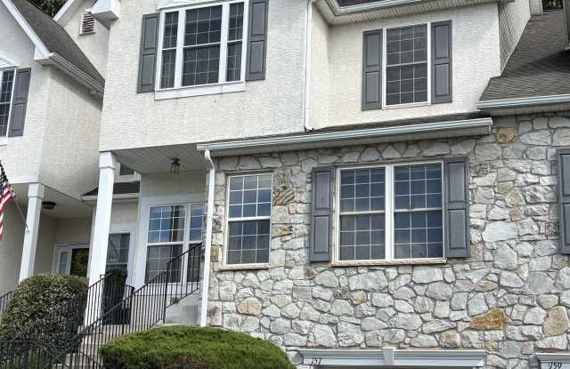 157 Madison Way photos photos
