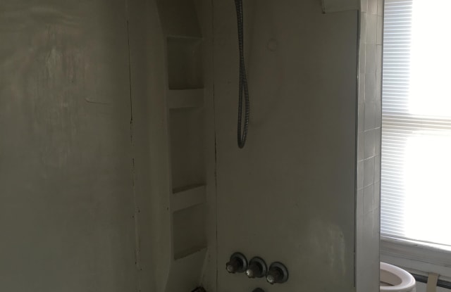432 N 11th Street - 432 North 11th Street, Lebanon, PA 17046