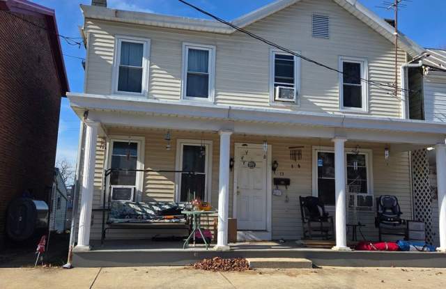 Available NOW! 3 Bed 1 Bath in Newville, PA! - 13 Buchanan Street, Newville, PA 17241