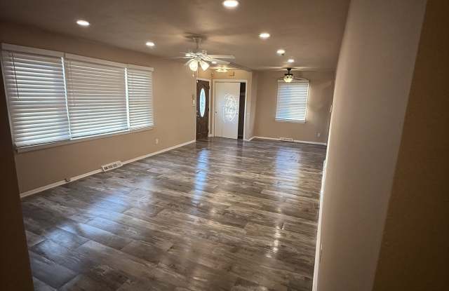 722 W Park Ave photos photos