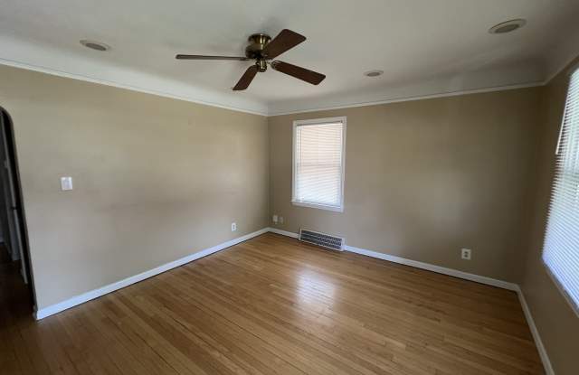 8244 Sterling Gallery 2