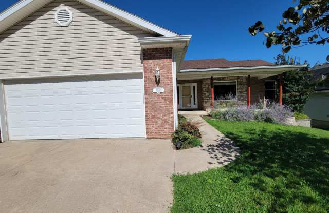 5 bed/ 3 bath Single family home. photos photos