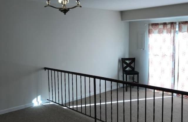 852 DOGWOOD COURT Gallery 2