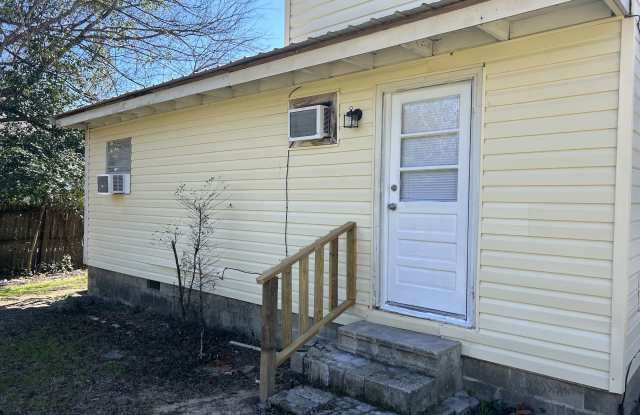 451 Eufaula Street - B - 451 Eufaula Street, Ozark, AL 36360