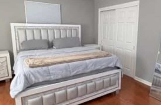 306 W Main St photos photos