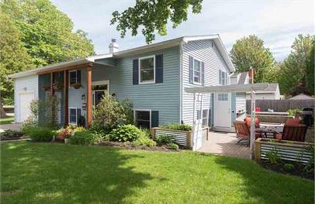 3 Bedroom Single Family Home New North End photos photos