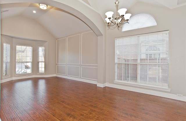 8413 Finsbury Drive Gallery 4
