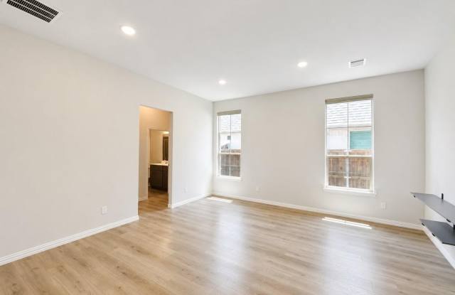 2808 Garrison Drive Gallery 4