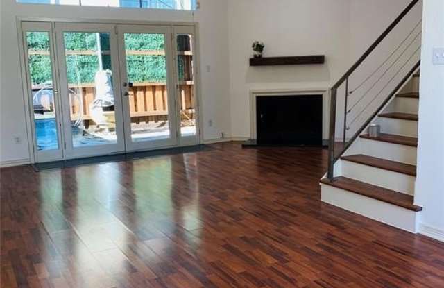 4126 Avondale Avenue Gallery 4