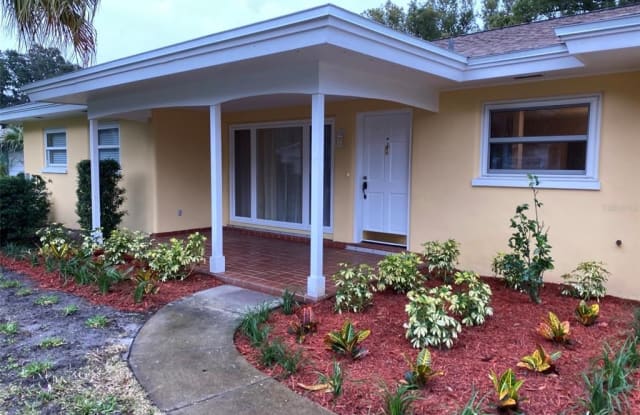 1855 OAK LAKE DRIVE - 1855 Oak Lake Drive, Pinellas County, FL 33764