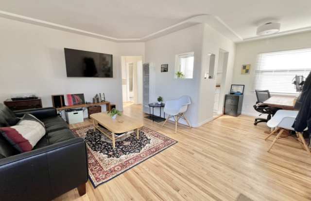 4356 35th Street photos photos