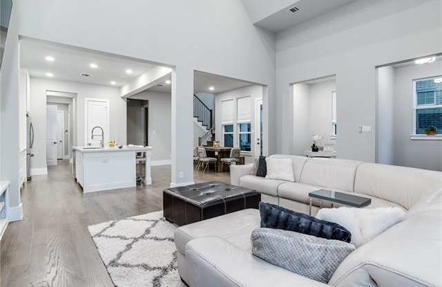 8051 Sunflower Lane Gallery 4