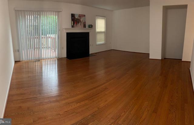 7388 STREAM WAY Gallery 4