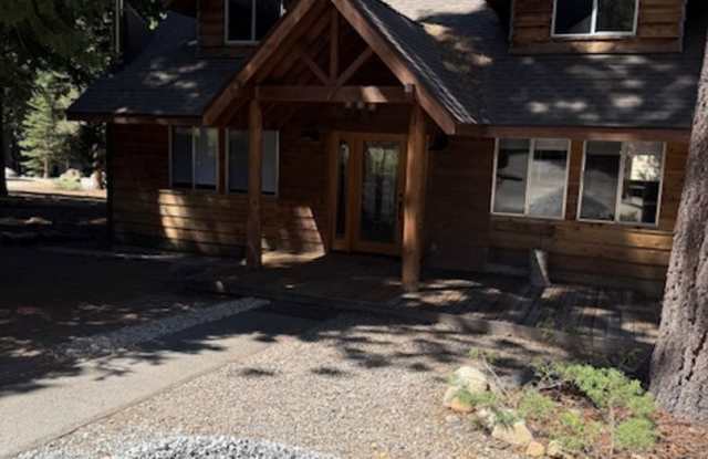3Bd 2Ba home located in a quiet neighborhood! Call me today to view! photos photos