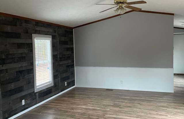 3bd/2ba in Plain Dealing Gallery 3