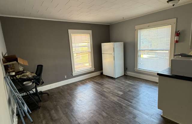 824 South Westnedge Avenue - 824 South Westnedge Avenue, Kalamazoo, MI 49008