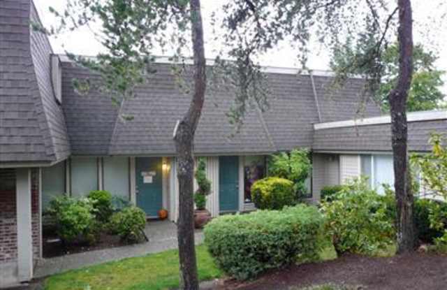 14305 Northeast 7th Place - 2 Gallery 3