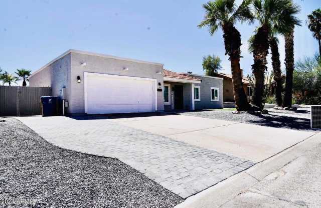 17309 East El Pueblo Boulevard - 17309 East El Pueblo Boulevard, Fountain Hills, AZ 85268