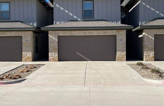 PRE-LEASE MID-JUNE MOVE-IN! 3B/3.5B/2G TOWNHOME photos photos PRE-LEASE MID-JUNE MOVE-IN! 3B/3.5B/2G TOWNHOME photos photos