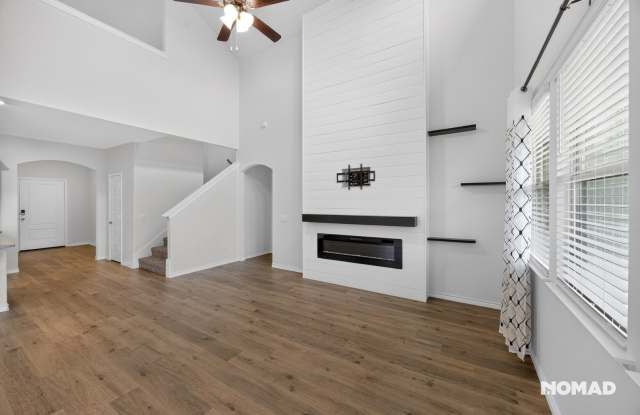 Beautiful 2023-Built Home in Highly Rated Melissa ISD – EV Charger Included! photos photos