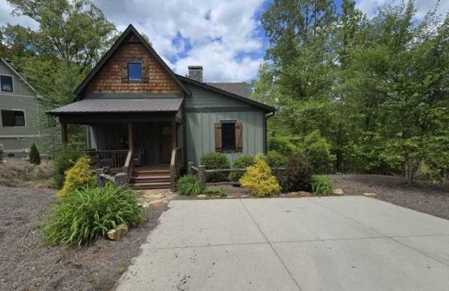 Modern 3BR/2BA Home in Prestigious Neighborhood – Near WCU photos photos