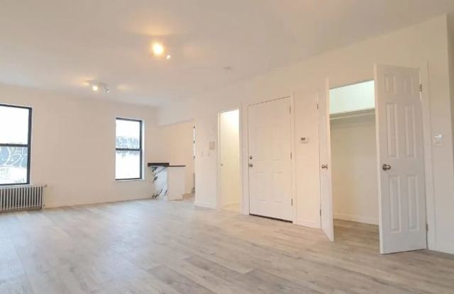 316 McGuinness Boulevard photos photos