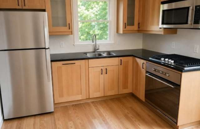 155 Locust Ct Gallery 3