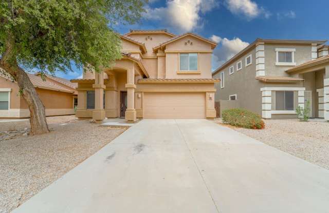 Spacious San Tan Valley Home | 4 Beds, Loft + Grass Backyard Gallery 4