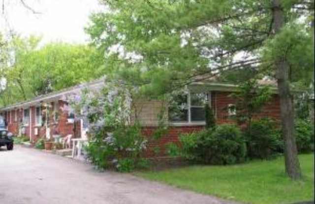 121 DEBORAH Lane - 121 Deborah Ln, Wheeling, IL 60090