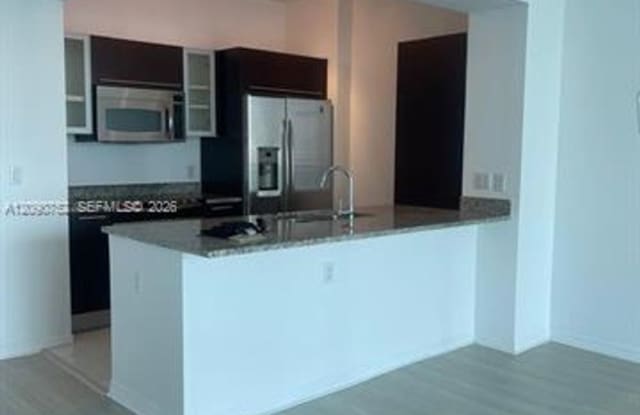 951 Brickell Ave cu-2803, Miami, FL 33131 Gallery 3