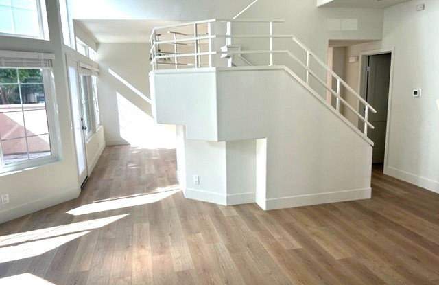 192 Shorebreaker Drive Gallery 3