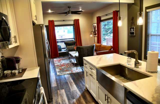 762 Moreland Avenue Southeast photos photos
