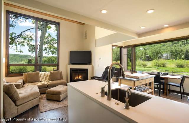 4000 Brush Creek Road unit: 25 photos photos 4000 Brush Creek Road unit: 25 photos photos