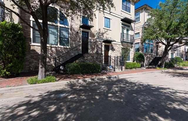 7213 Parkwood Boulevard Gallery 2