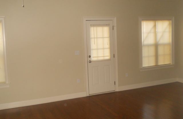 3406HBarack Gallery 3