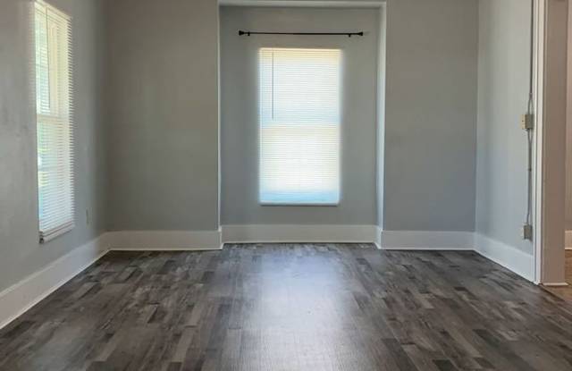 1511 W Elm Gallery 3