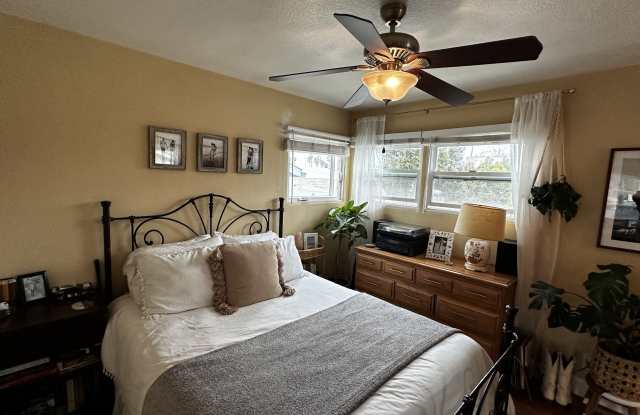 4872 Muir Avenue - 1 photos photos