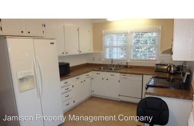 8208 Bluesage  Circle Gallery 2