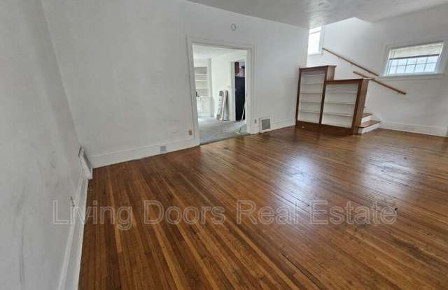 2135 Garfield St. Gallery 3