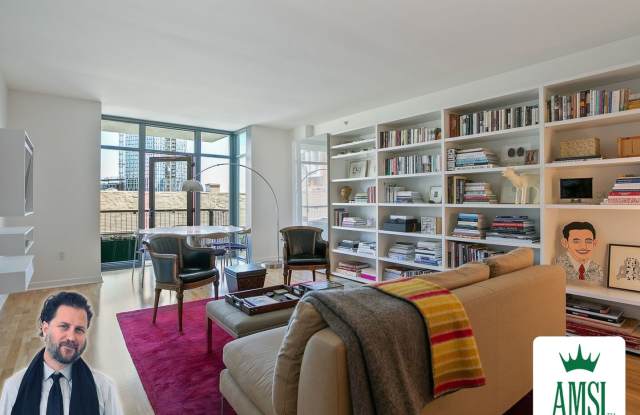 Gorgeous designer one bedroom in Hayes Valley w/lots of light, views, W/D, private patio, roof deck, gym and parking! photos photos