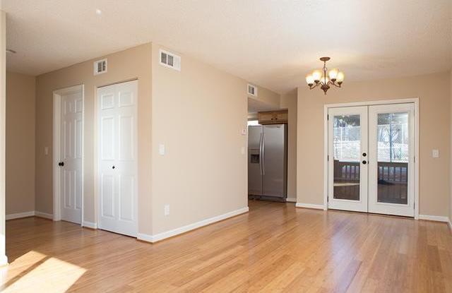 301 Summit Ridge Dr Gallery 4