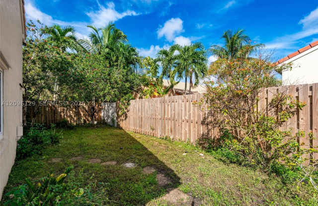 12519 NW 10th Ct Gallery 4